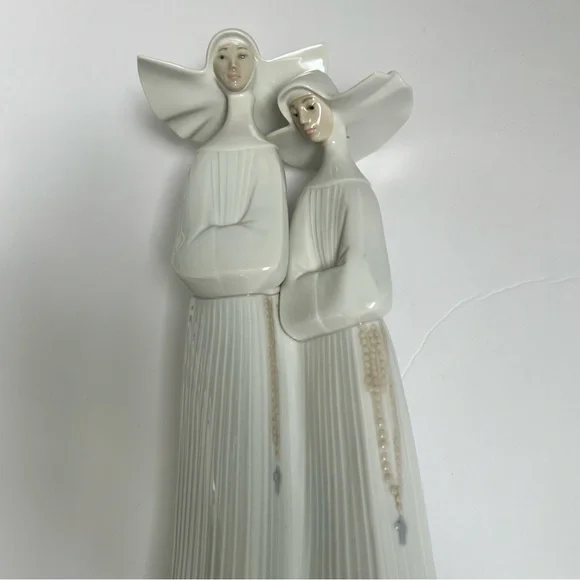 Lladro Nuns - Picture 4 of 7